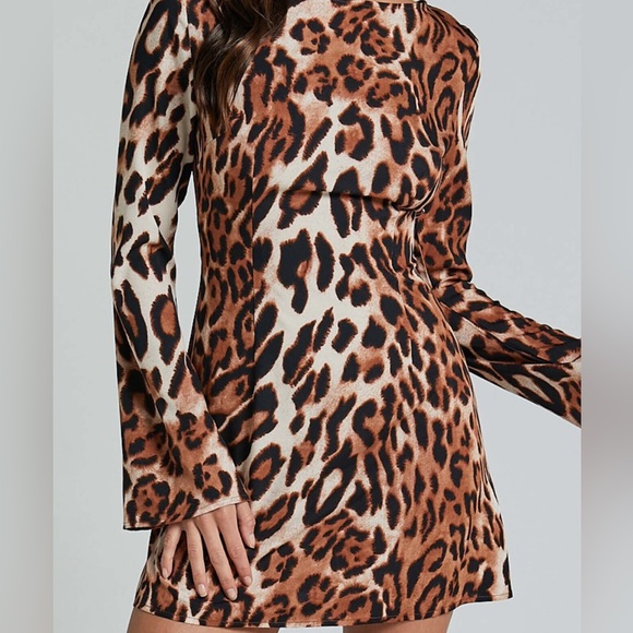 Lioness Black and Brown Mini Dress Sleek and Stylish - Picture 2 of 3